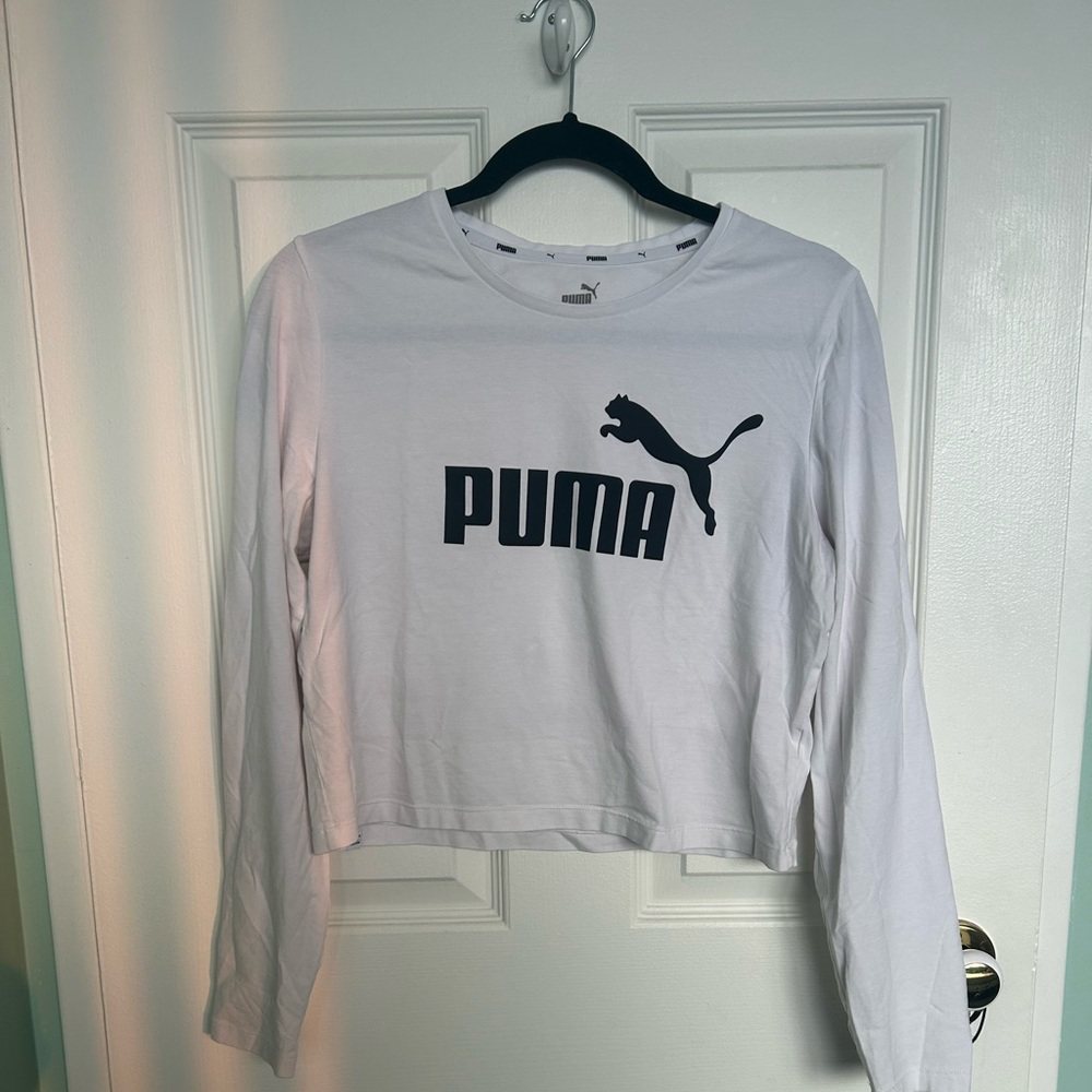 “PUMA” Ladies White Long Sleeve Crop Top